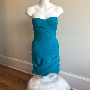 BCBG strapless dress 💙